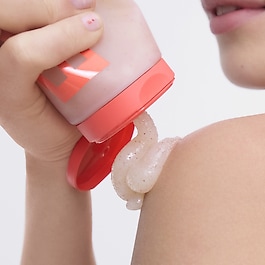 Exfoliate &ndash; Vyhlazuj&iacute;c&iacute; tělov&yacute; peeling s AHA