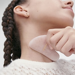 Gua Sha al quarzo rosa - Viso e collo