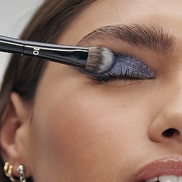 Pro Brush Shadow - Pensula pentru fardul de pleoape