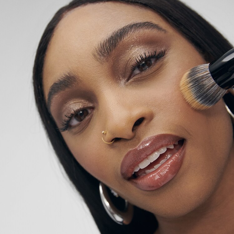 Brocha Profesional - Para maquillaje líquido y en crema nº 64