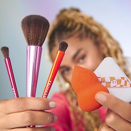 The Future is Yours - Brush and Accessories Set