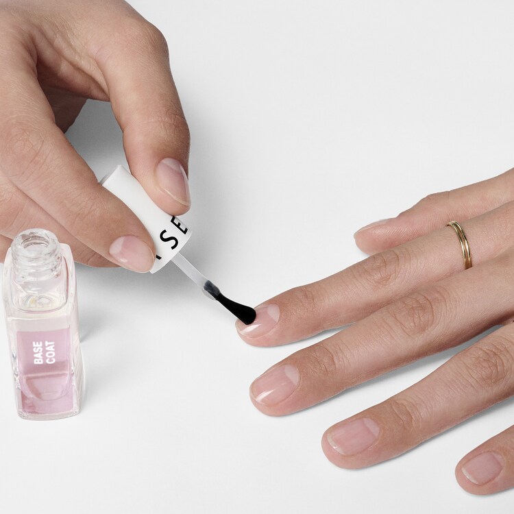 Base Coat - Skyddande grundlack