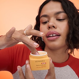 GLOW - Gel-crema iluminador con vitamina C y ácido poliglutámico