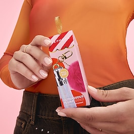GLOSS OUTRAGEOUS EFECTO VOLUMINIZADOR - Un tono de edición limitada