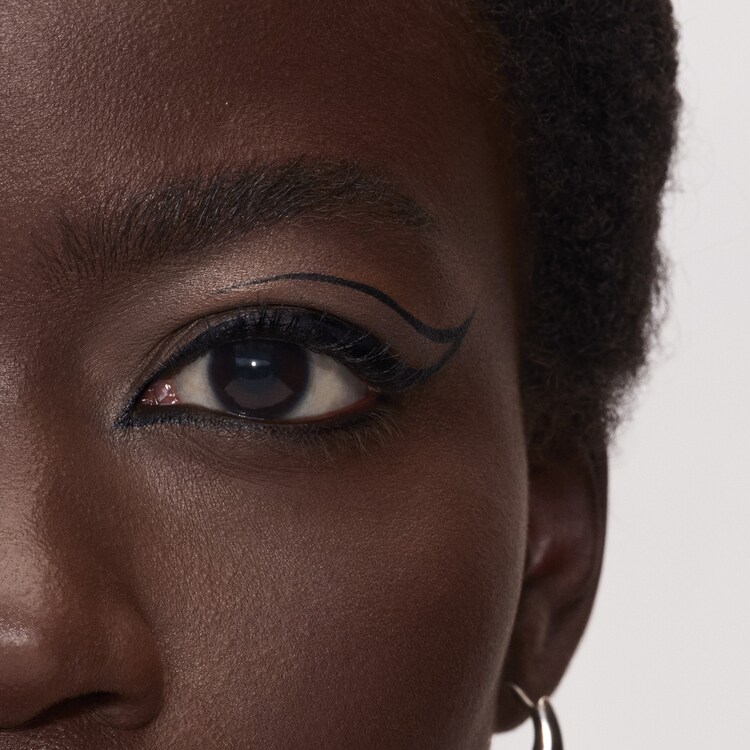 Black Ink Classic Line Eyeliner - Eyeliner