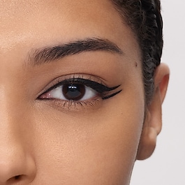Black Ink Classic Line Waterproof Eyeliner - Tus de ochi