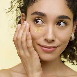 YUZU-C Eye Awakening Essence - Göz Çevresi Bakım Kremi