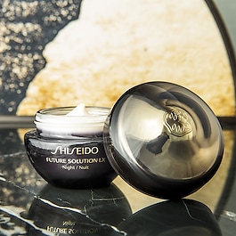 Future Solution LX - Anti-aging Regenerating Night Cream 