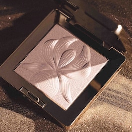 L'Orchidee Highlighter - &Pi;&omicron;ύ&delta;&rho;&alpha; &lambda;ά&mu;&psi;&eta;&sigmaf;