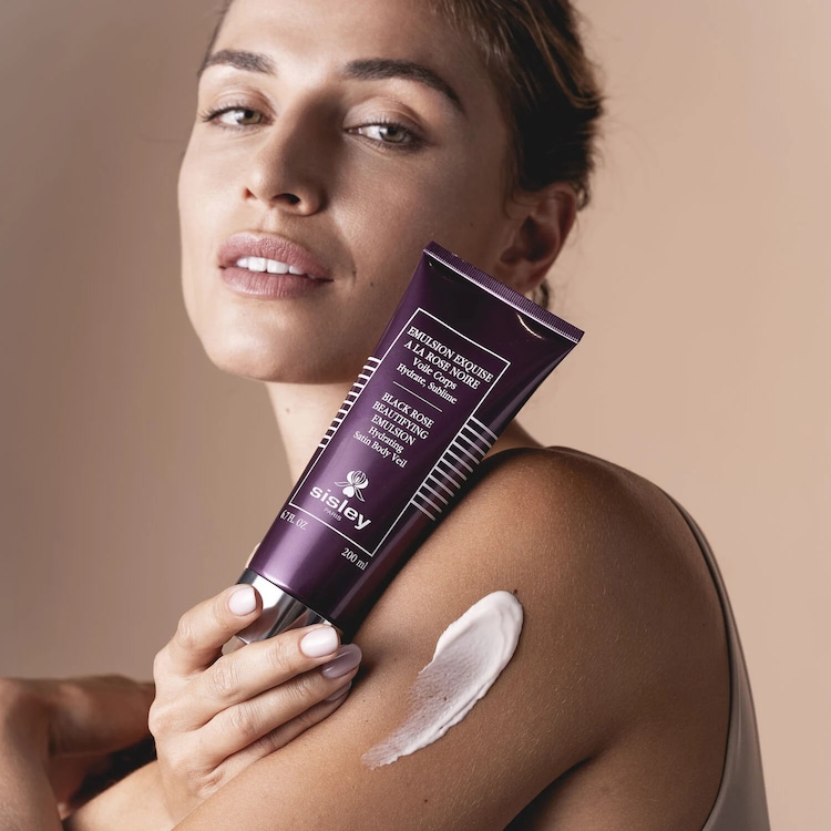 Black Rose Beautifying Emulsion - Ultra-hydrating and beautifying emulsion