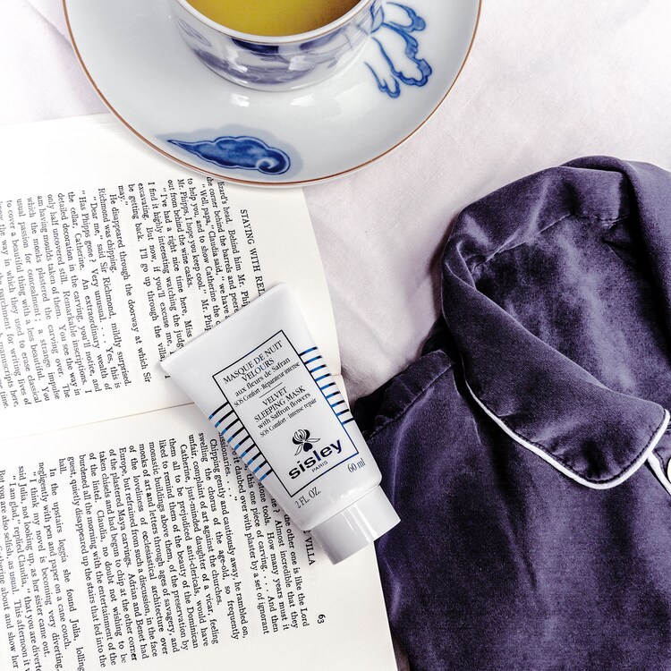 Soin Velours aux Fleurs de Safran - Crema calmante e hidratante