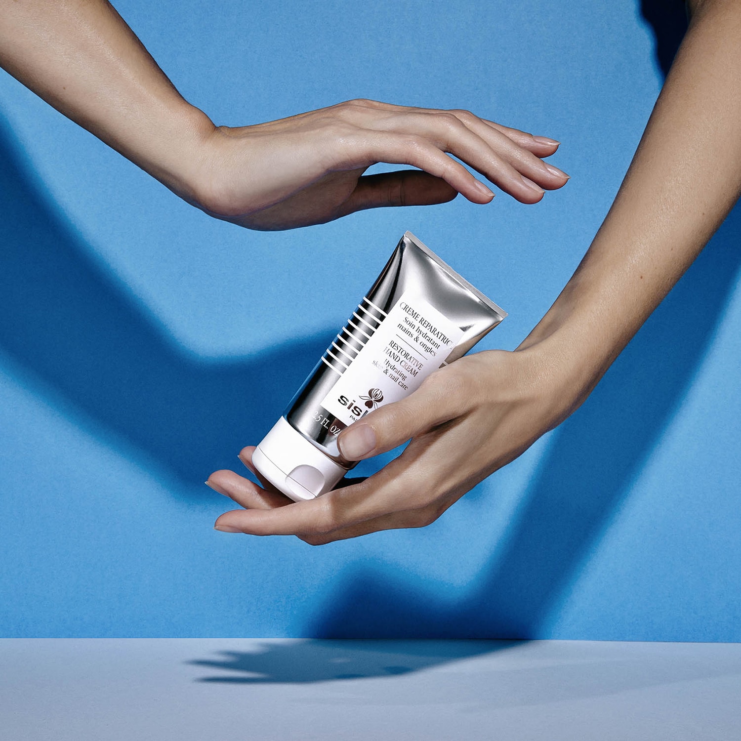 Restorative Hand Cream - Onarıcı El Kremi ❘ SISLEY ≡ SEPHORA