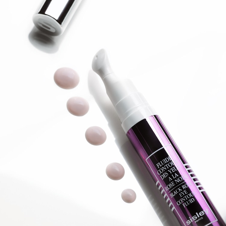 Fluide Contour des Yeux à la Rose Noire - Contorno de ojos