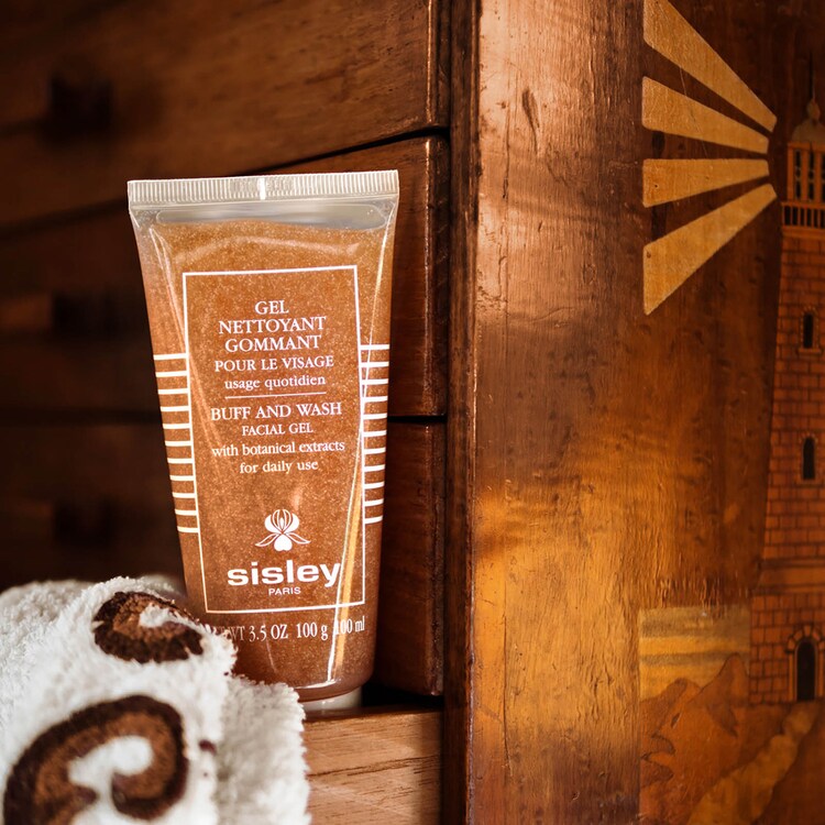 Gel Nettoyant Gommant pour le visage