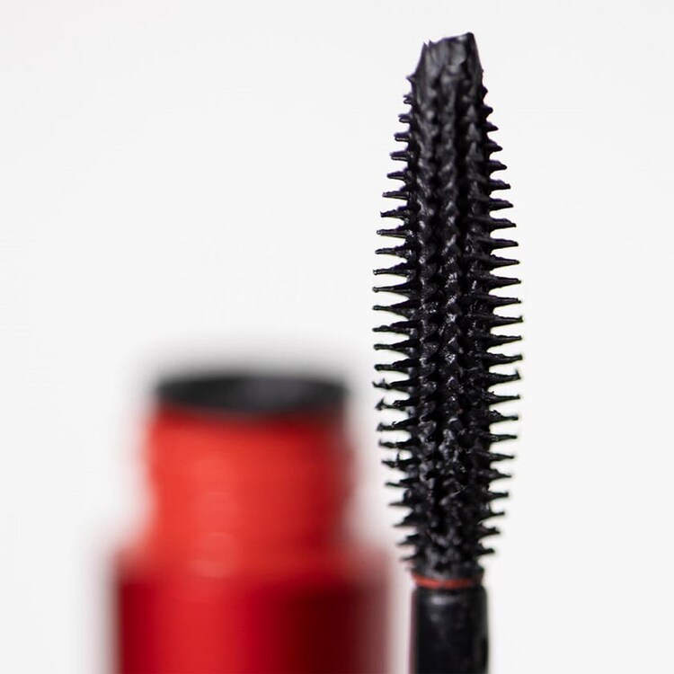 Super Fan Mascara - Longwearing Mascara