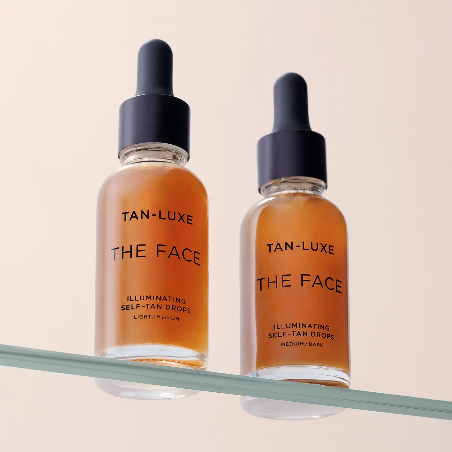 TAN-LUXE THE FACE Gocce autoabbronzanti, medie (30 ml) Aggiungi gocce abbronzanti antietà alla cura della pelle per un'abbronzatura personalizzata per il viso, Cruelty Free e Vegan