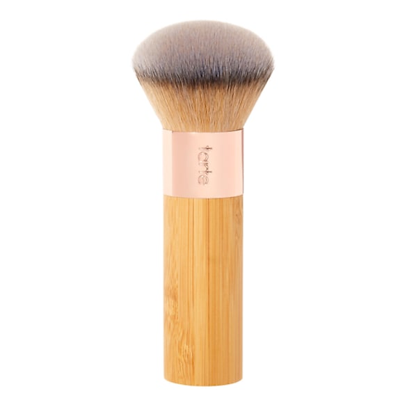 The buffer™ - Airbrush finish foundation brush, Tarte