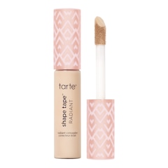 Shape Tape&trade; Radiant &ndash; Correttore a coprenza media con finish luminoso, TARTE