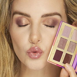 Glam On The Go Must-Haves Set - Seyahat boy Makyaj Seti