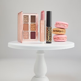 maneater™ plumped up travel must-haves - Coffret maquillage