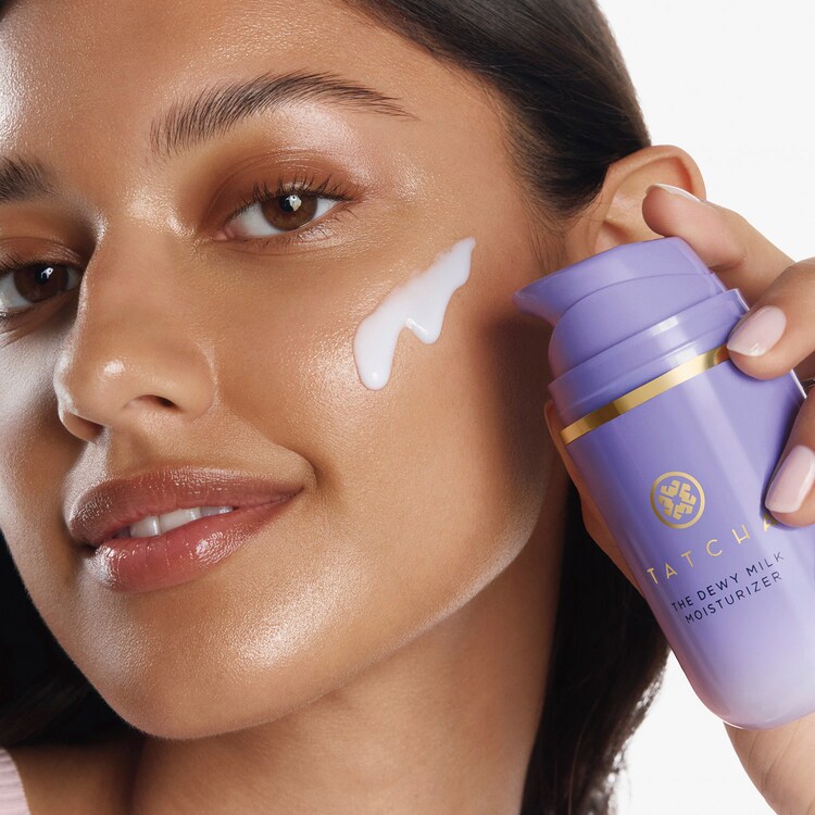 The Dewy Milk Moisturizer - Produs de ingrijire hidratant, format de voiaj