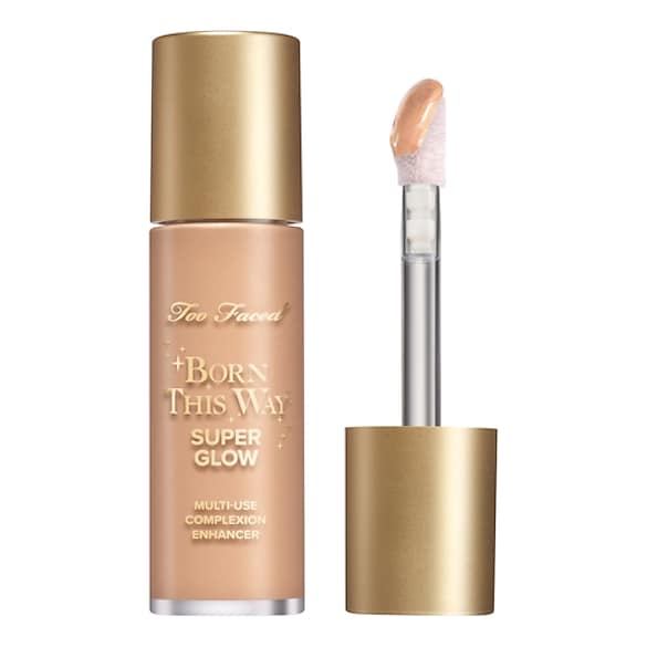 Born This Way Super Glow - Base multiuso per esaltare l&rsquo;incarnato, TOO FACED