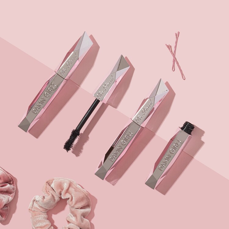 Damn Girl! - Maskara