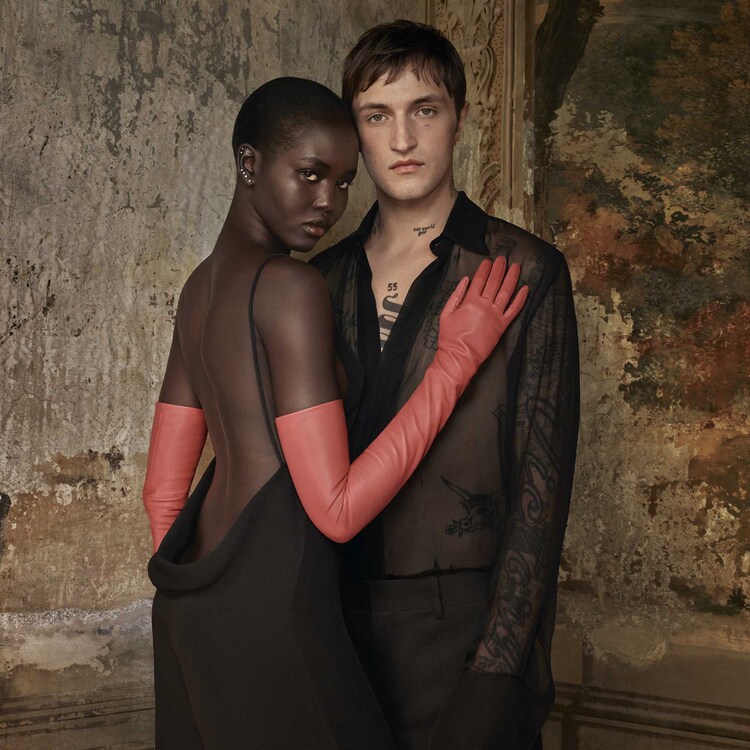 Born in Roma Uomo Coral Fantasy - Eau de Toilette Perfume de Hombre Frutal