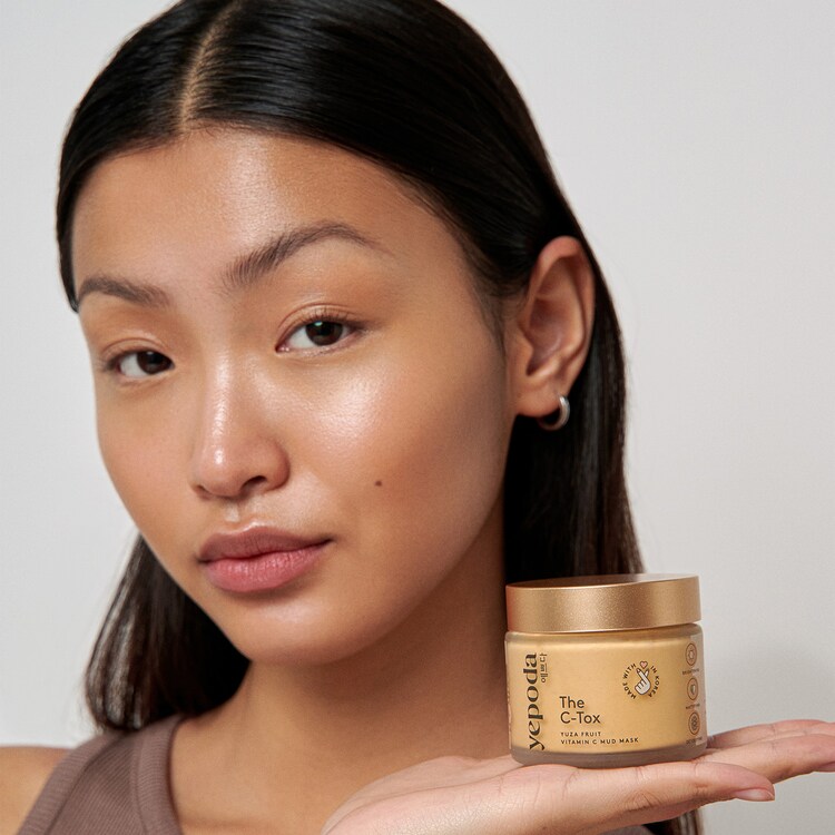 The C-Tox – Mascarilla de barro con vitamina C y cúrcuma