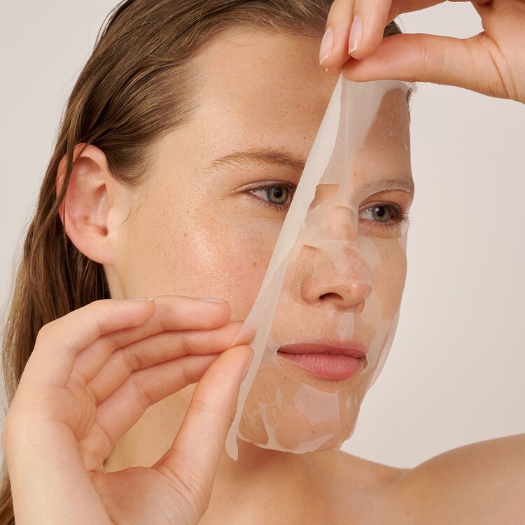 The Timeless Moment – ​​Mascarilla antiedad con complejo de péptidos y bayas