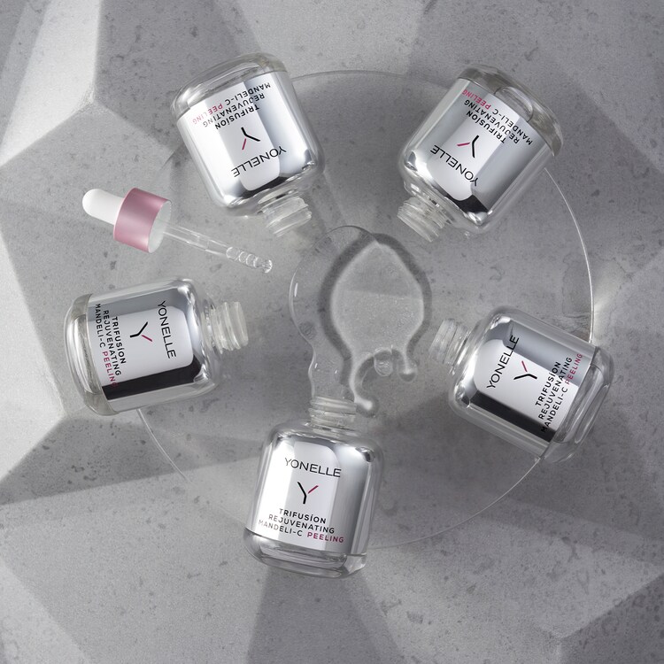 Peeling Migdałowy Z Witaminą C Odmładzający Wygląd Skóry - peeling 