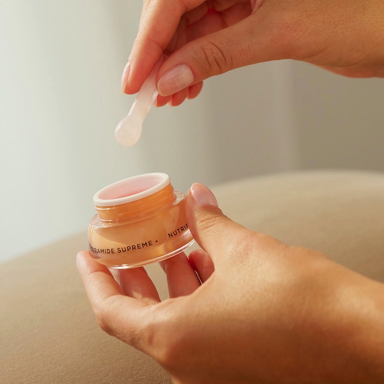 Aksamitny Ultra Regenerator Do Ust Z Ceramidami Supreme - balsam do ust