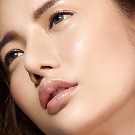 Touche &Eacute;clat All-in-One Glow - Base Fluida