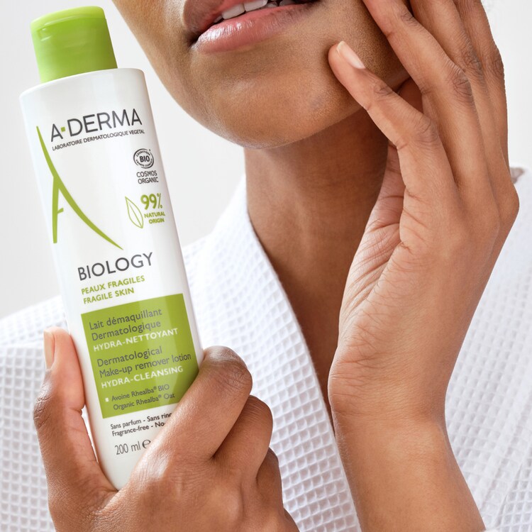 Biology - Lait Démaquillant Dermatologique Hydra-Nettoyant