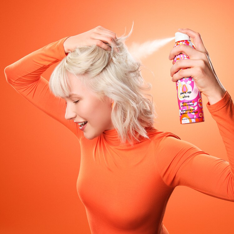 Perk Up Ultra - Suchý šampon pro regulaci kožního mazu