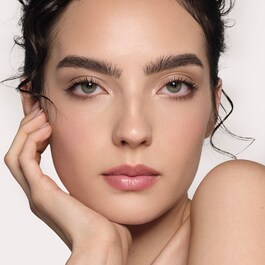 Impeccable Blurring Matte Setting Spray - Sprej za fiksiranje &scaron;minke
