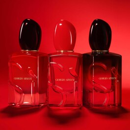 S&igrave; Passione Red Musk - Parfemska voda s cvjetno-voćnim mo&scaron;usnim mirisom