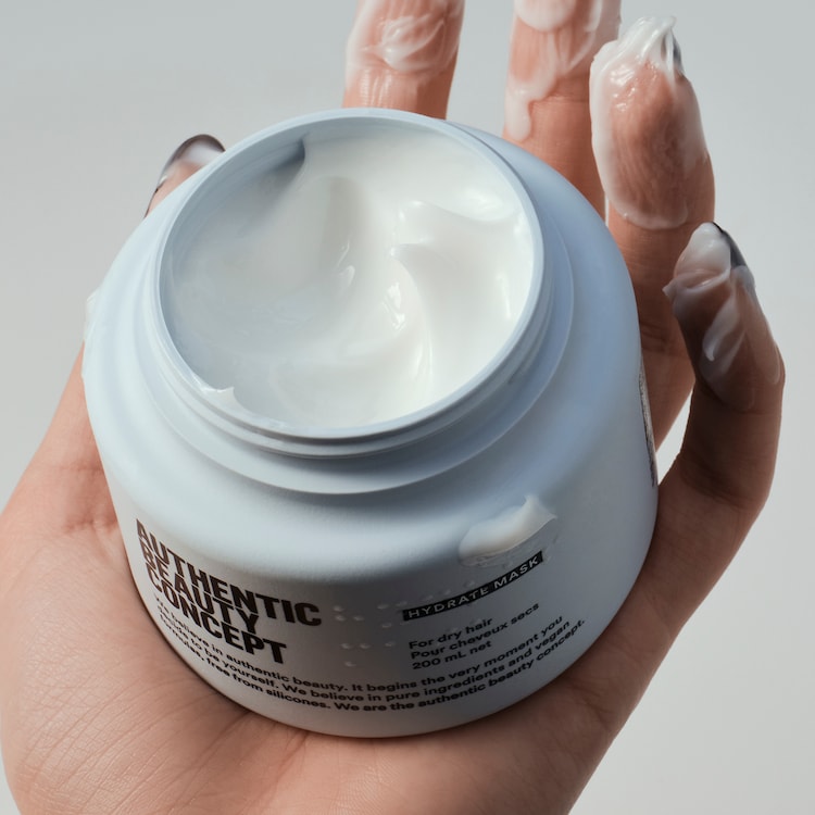 Hydrate Mask - Masque hydratant intense et léger pour cheveux normaux à secs