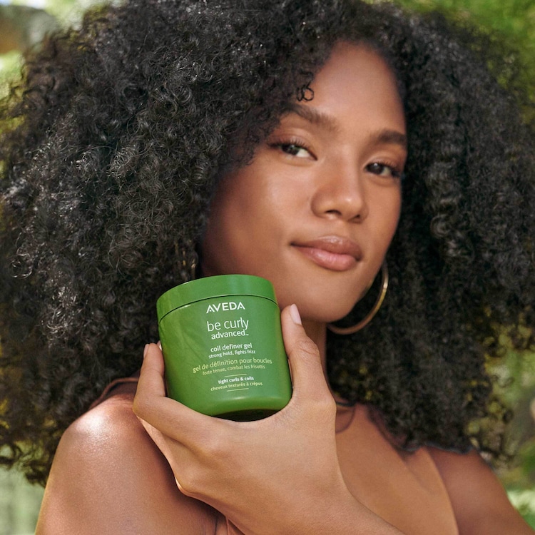 Be Curly Advanced™ Coil Definer Gel - Stylingový gel