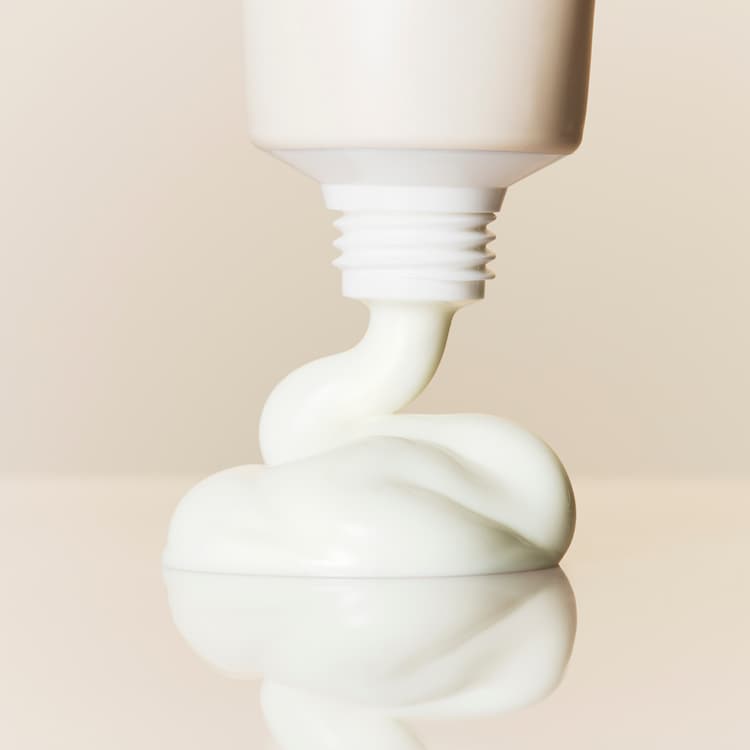 Relief Sun: Rice + Probiotics SPF50+ – Opalovací krém s rýží a probiotiky