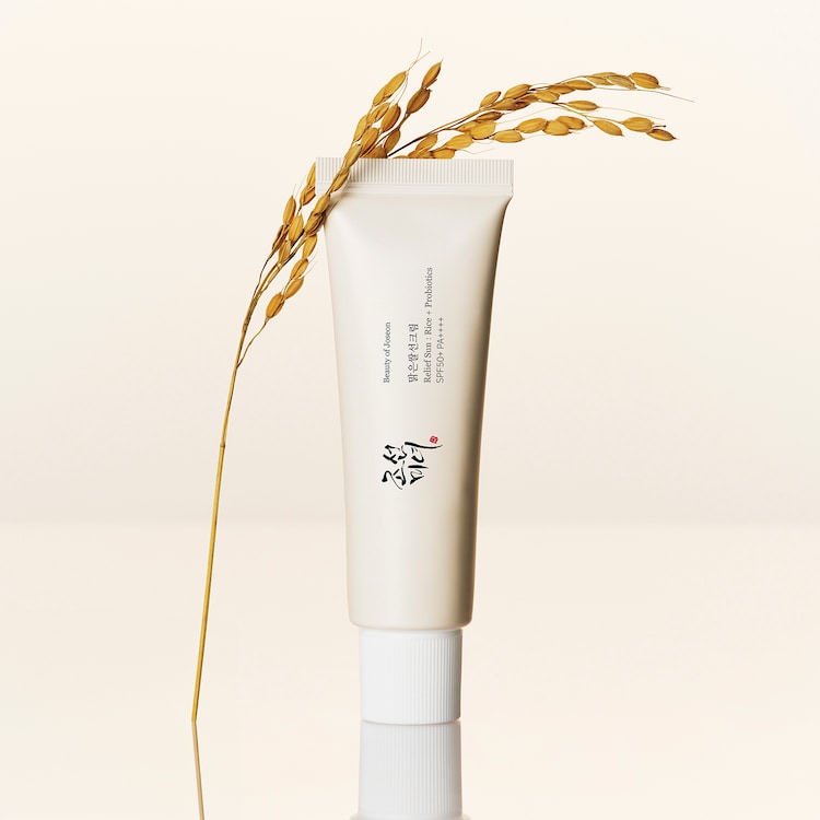 Relief Sun: Rice + Probiotics SPF50+ – Opalovací krém s rýží a probiotiky