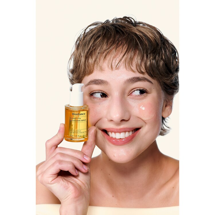 Radiant Vita Niacinamide Serum - Aydınlatıcı ve cilt tonu eşitleyici serum