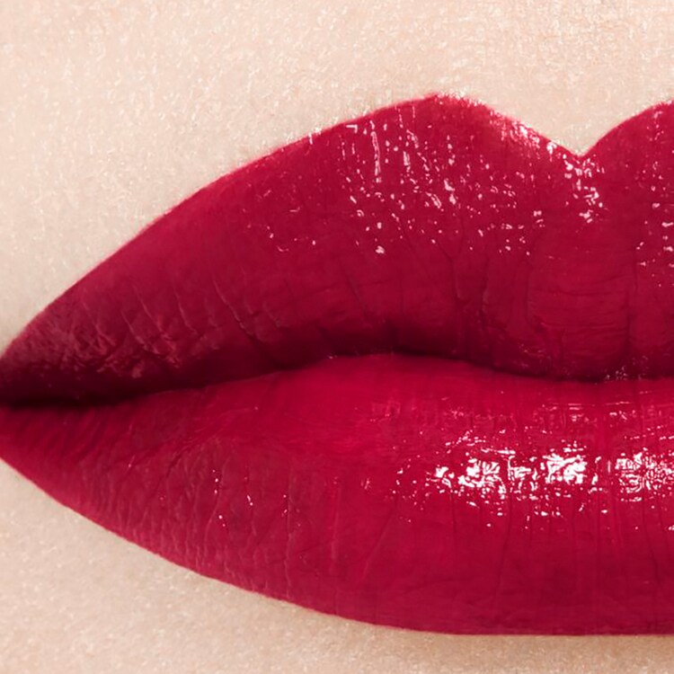 ROUGE ALLURE LAQUE - Tekutá Rtěnka