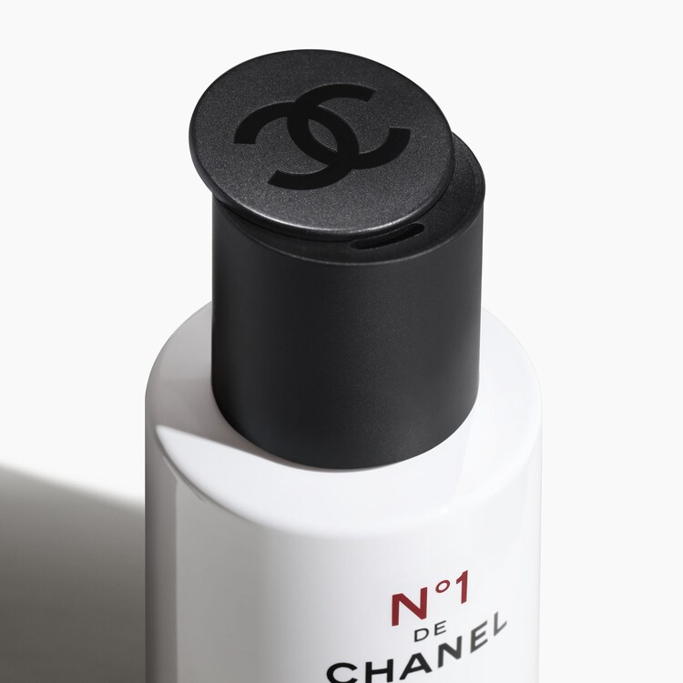 N°1 DE CHANEL POWDER-TO-FOAM CLEANSER - Tozdan Köpüğe Temizleyici