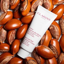Hand and Nail Treatment Cream - Krema za njegu ruku i noktiju