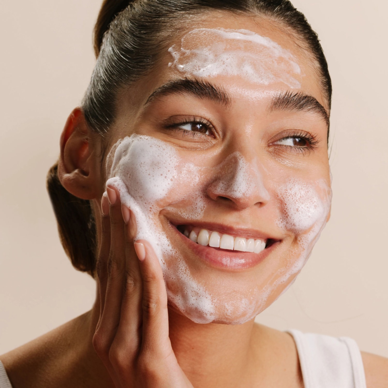 Breakout Clearing Foaming Wash