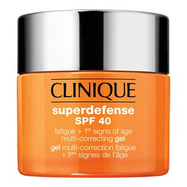 Superdefense&trade; SPF 40 umor + prvi znakovi starenja