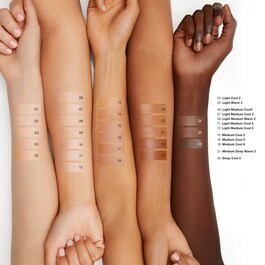Even Better Clinical&trade; - Puder s vitaminima SPF 50