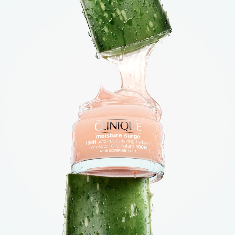 Moisture Surge™ - Soin Auto-Réhydratant 100H