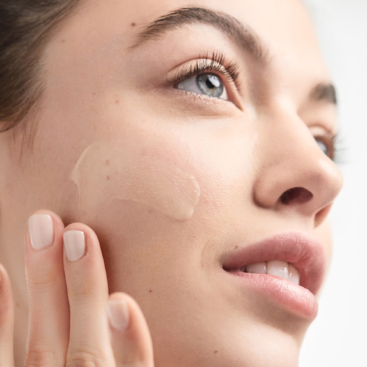 Dramatically Different Moisturizing Cream - krem
